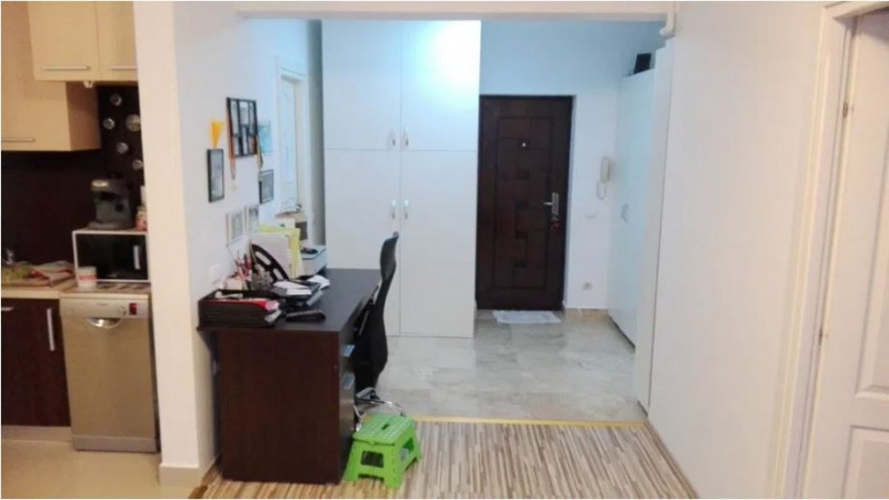 Apartament 3 camere, 61 mp, FINISAT, semidecom., zona Edgar Quinet, Manastur