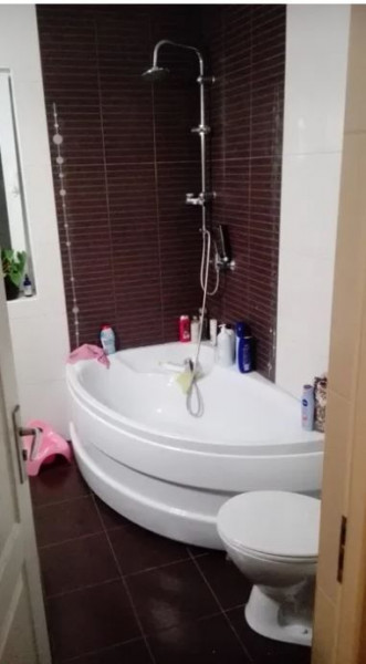 Apartament 3 camere, 61 mp, FINISAT, semidecom., zona Edgar Quinet, Manastur