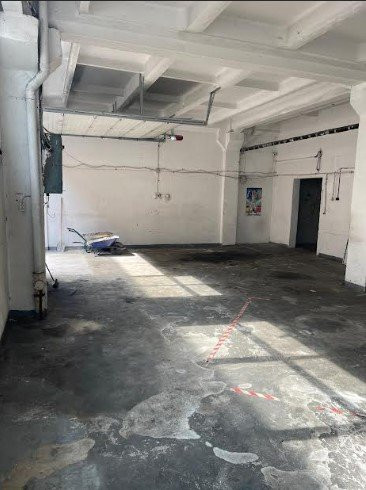 De inchiriat spatu industrial 235 mp pe platforma CLUJANA 