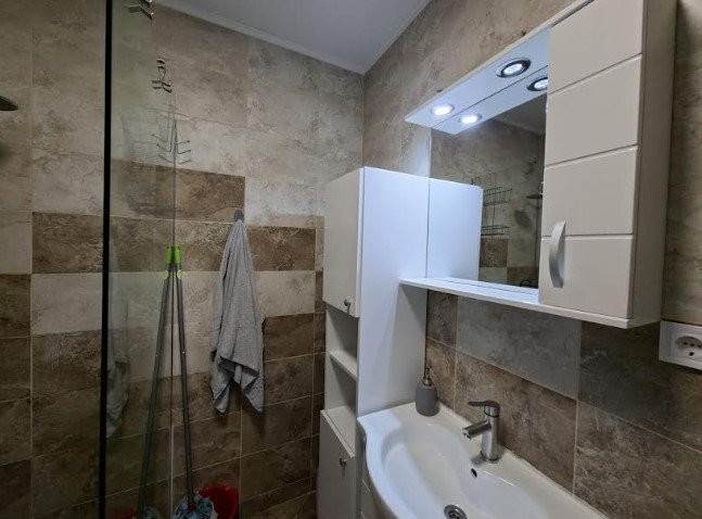 Apartament.2 cam. decom., parcare, str. Abatorului nr 5, Floresti