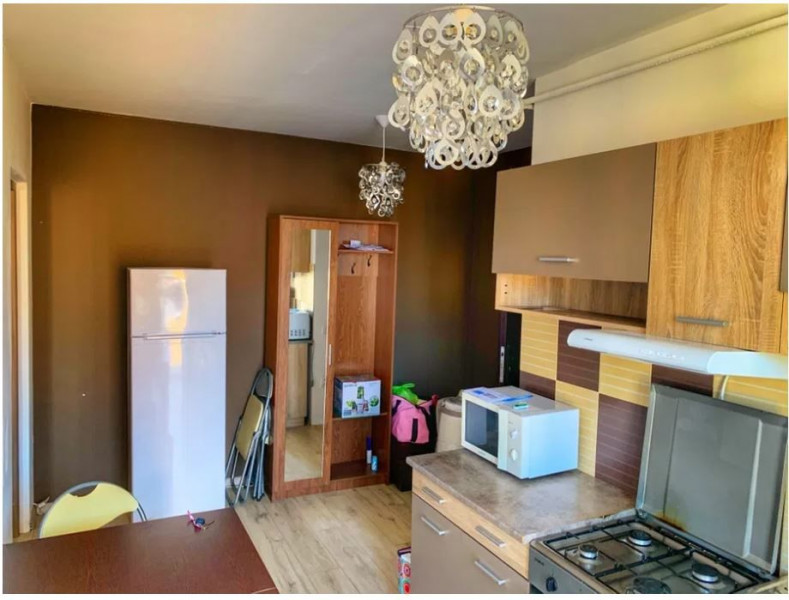 Apartament 2 camere, semidecomandat, 32 mp, MOBILAT, str. PORII , Floresti