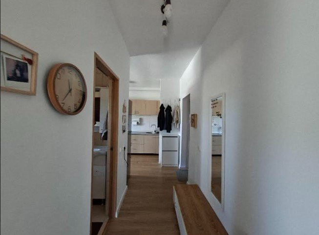 Apartament 3 cam la mansarda, 80 mp utili+parcare, str Porii, Floresti