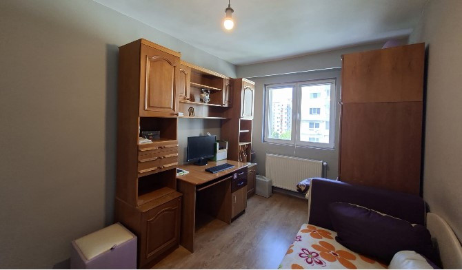 Apart. 4 camere, 64 mp, parcare, str. Mehedinti, zona Minerva
