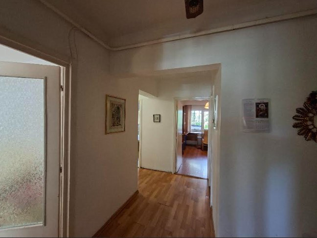 Apartament 3 camere decomandate, bd. 21 Decembrie, zona The Office
