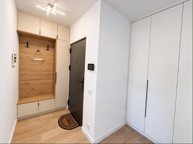 Apart. 2 cam.+parcare, str. Tineretului, Floresti, prima inchiriere
