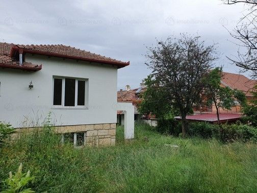 Casa de vanzare in zona PREMIUM a cartierului Andrei Muresanu