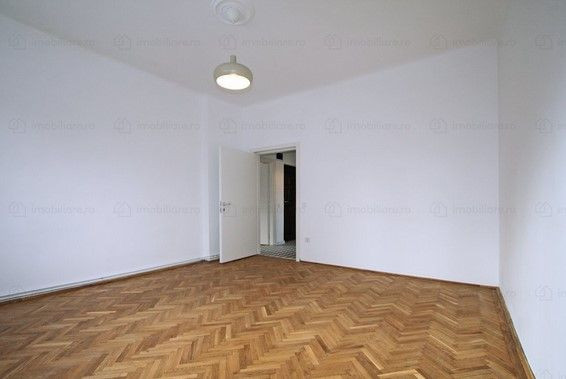 Casa de vanzare in zona PREMIUM a cartierului Andrei Muresanu