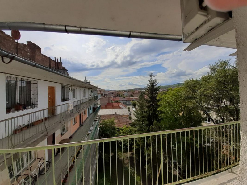 Apartament 2 camere decom., FINISAT, zona Fac.de Litere