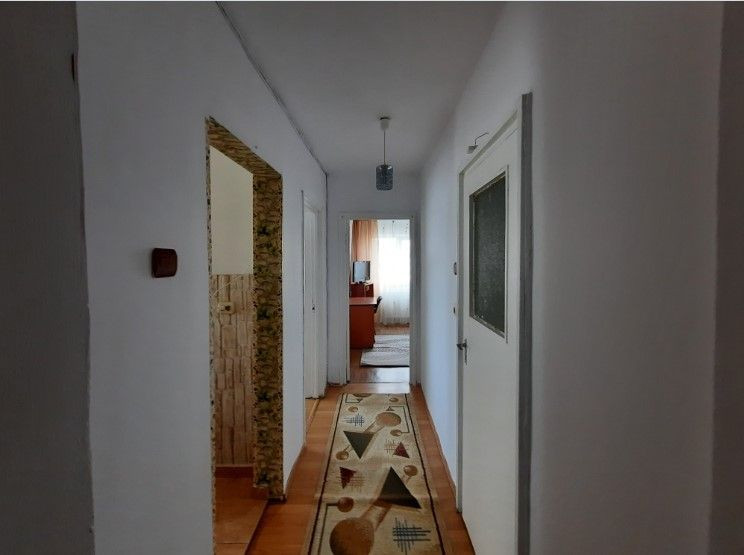 EXCLUSIV prin ImoPerformance ! De vanzare apart.4 cam 64 mp,str.Mehedinti