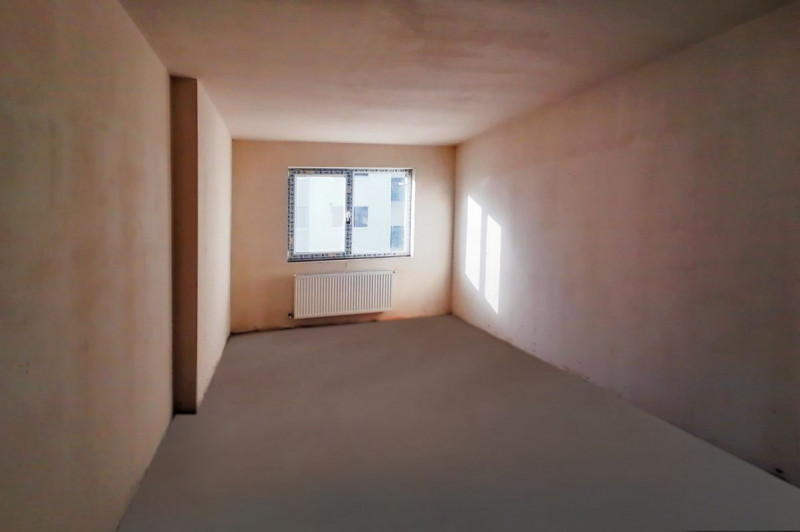 Apart. 2 camere decom., SEMIFINISAT, zona BMW, expunere sudică!